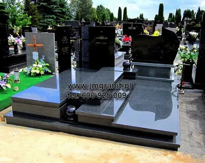 JM Granit Kamieniarstwo Częstochowa nagrobki parapety schody blaty pomniki